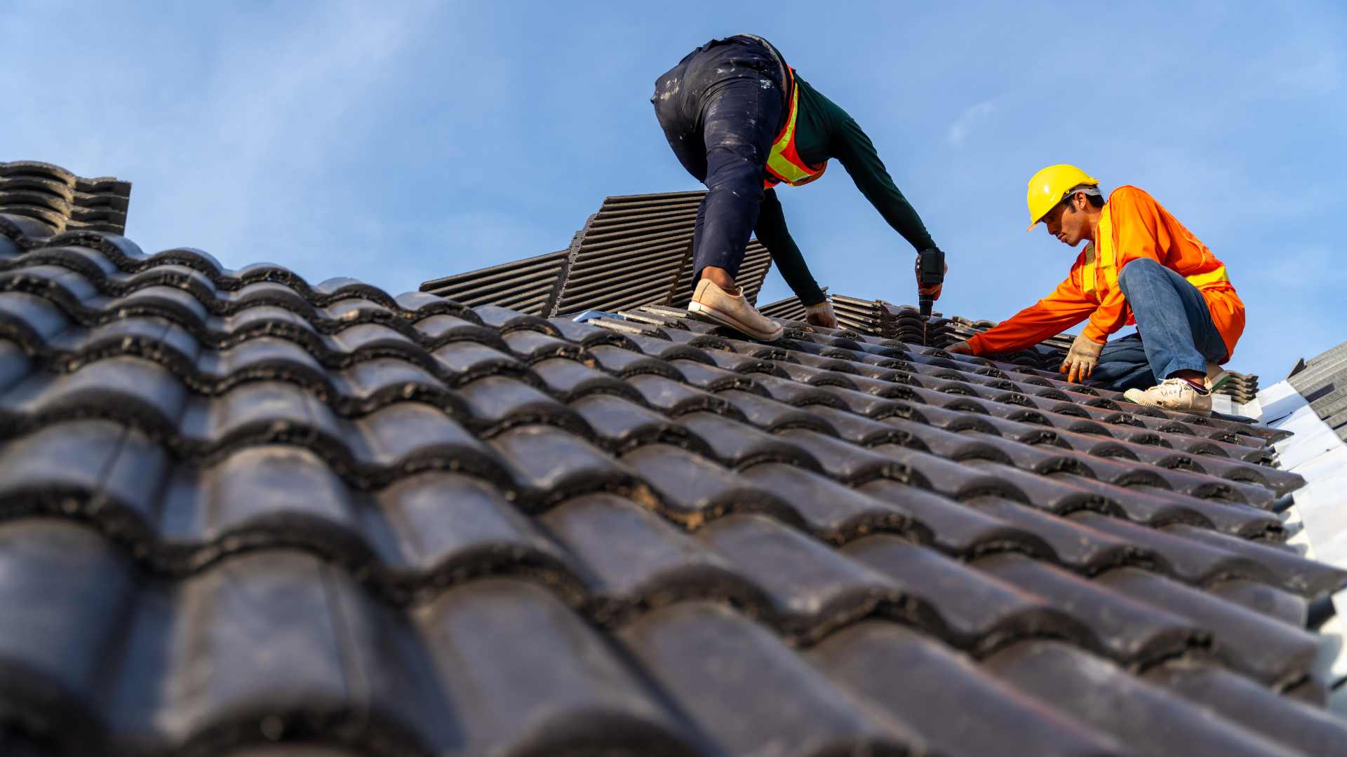 Roof Cleaning in Orange, CA